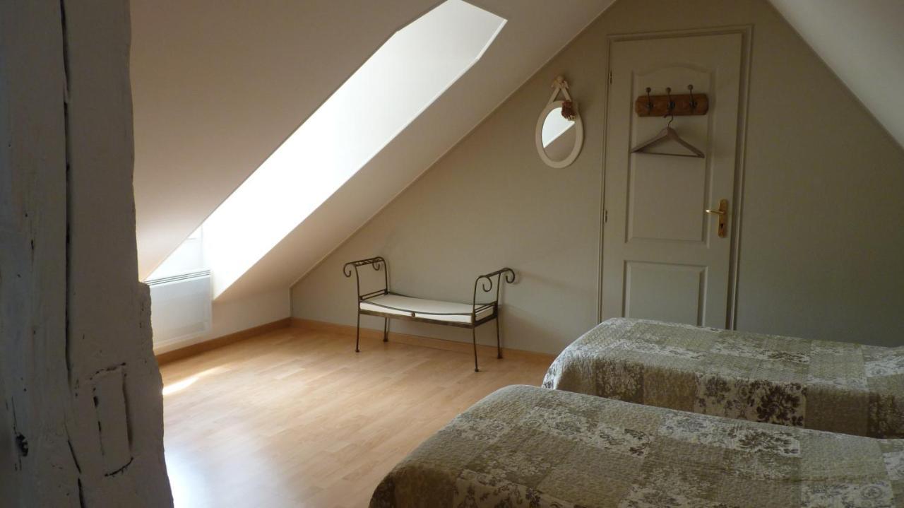 La Cyrillaure Bed & Breakfast Mosnes Exterior foto